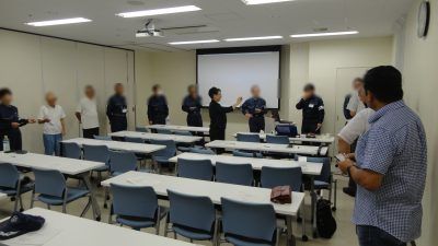仙台で警備業の皆さんのビジネスマナーとクレーム応対研修の講師を務めました（宮城県仙台市）_fx_DSC00040