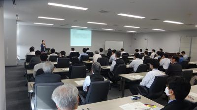 仙台合同庁舎でコーチング研修の講師を務めました（宮城県仙台市）_fx_DSC00271