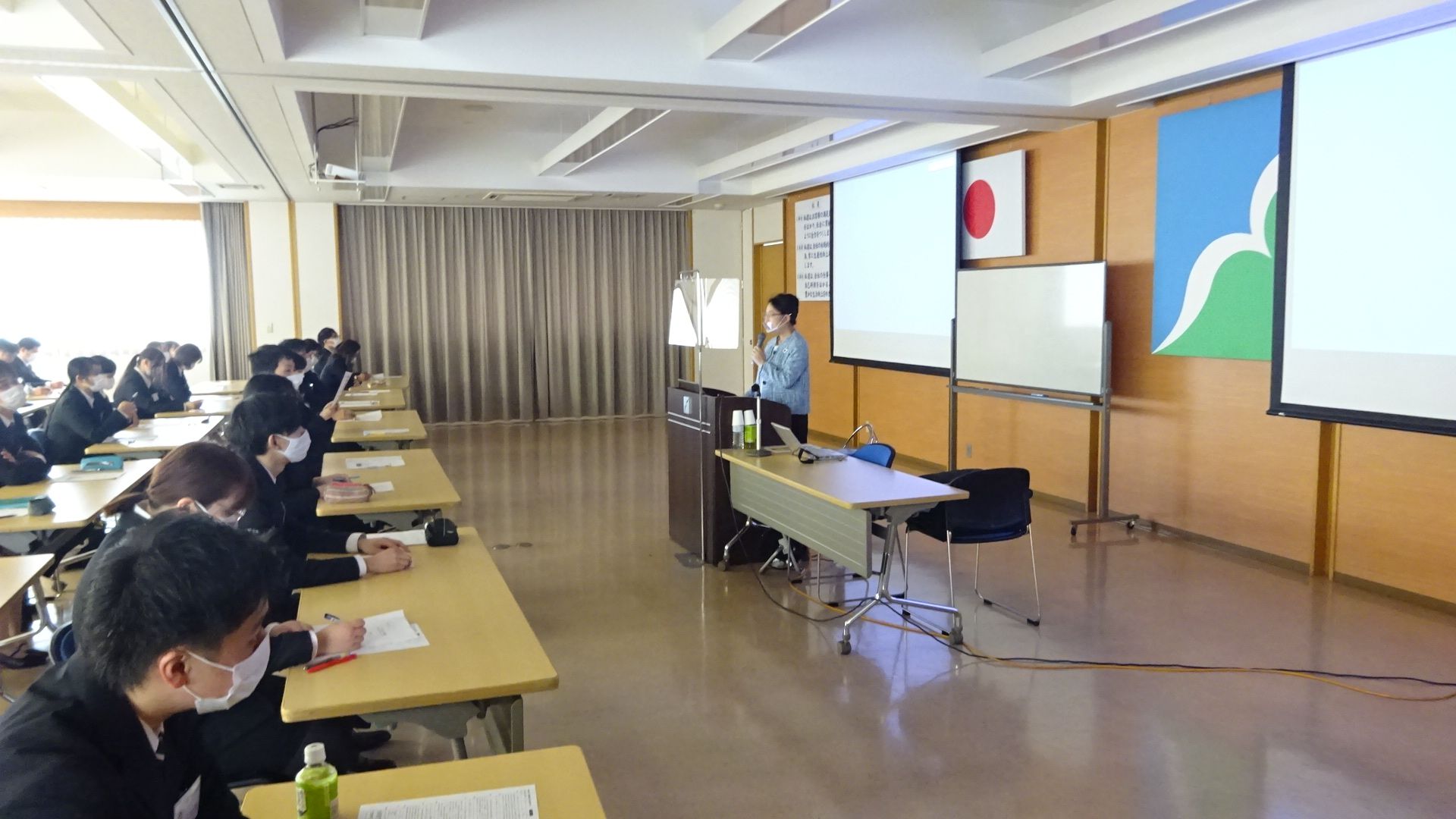 小売業の若手社員の皆さんのコーチング研修で講師を務めました(山形県山形市)_DSC00357