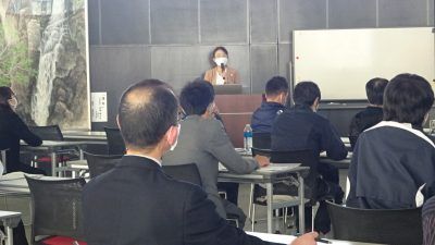 伊達市様が主催する若者定着支援事業『褒め方・叱り方セミナー』で講師を務めました（福島県伊達市）_DSC00490