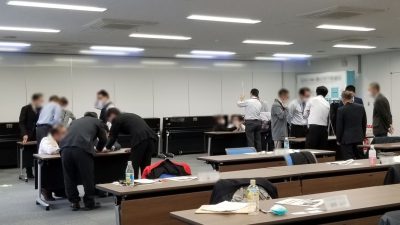 仙台合同庁舎で業務マネジメント研修を担当しインバスケットとストロータワーの講師を務めました（宮城県仙台市）_fx_trim_20201215_142102(0)