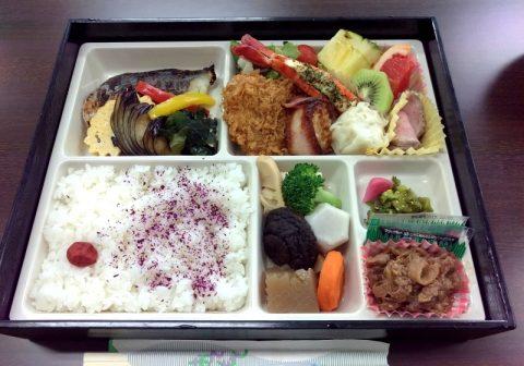 レパストのお弁当_hinaWPw800___IMAG0815