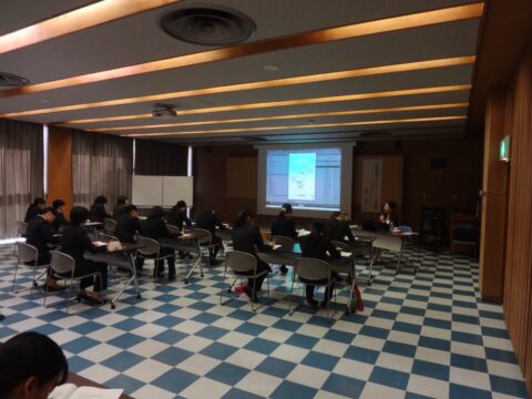 第二管区海上保安本部総務部人事課平成29年度第二管区女性職員研修（女性職員エンパワーメント講座）『かがやくキャリア形成のために』w1280_2017-1109_DSC03423