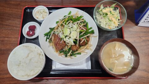 花泉：満家食堂で「牛レバニラ炒め定食」w1280_20251024_114357