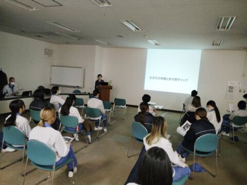 製造業の階層別全社員研修で「世代間コミュニケーション研修」の講師を務めました（山形県米沢市）_w1280_XIG03-2025-11-05-09-26-43