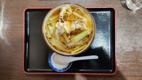 花京院のそば処「やぶ金」の肉そば_w1280_20260225_130552